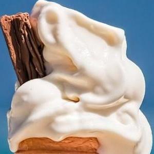 cropped-ice-cream-cone-1274894_1280-e1495543122987.jpg